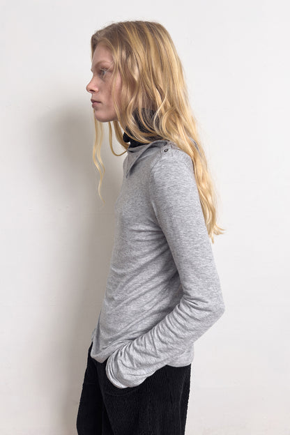 DIAGONAL BUTTON SLIT TOP-GREY