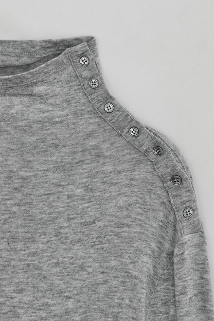 DIAGONAL BUTTON SLIT TOP-GREY