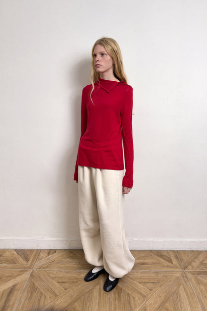 DIAGONAL BUTTON SLIT TOP-RED