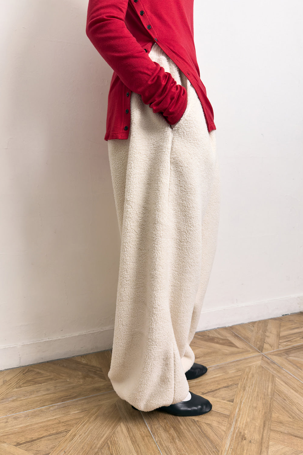 DIAGONAL BUTTON SLIT TOP-RED