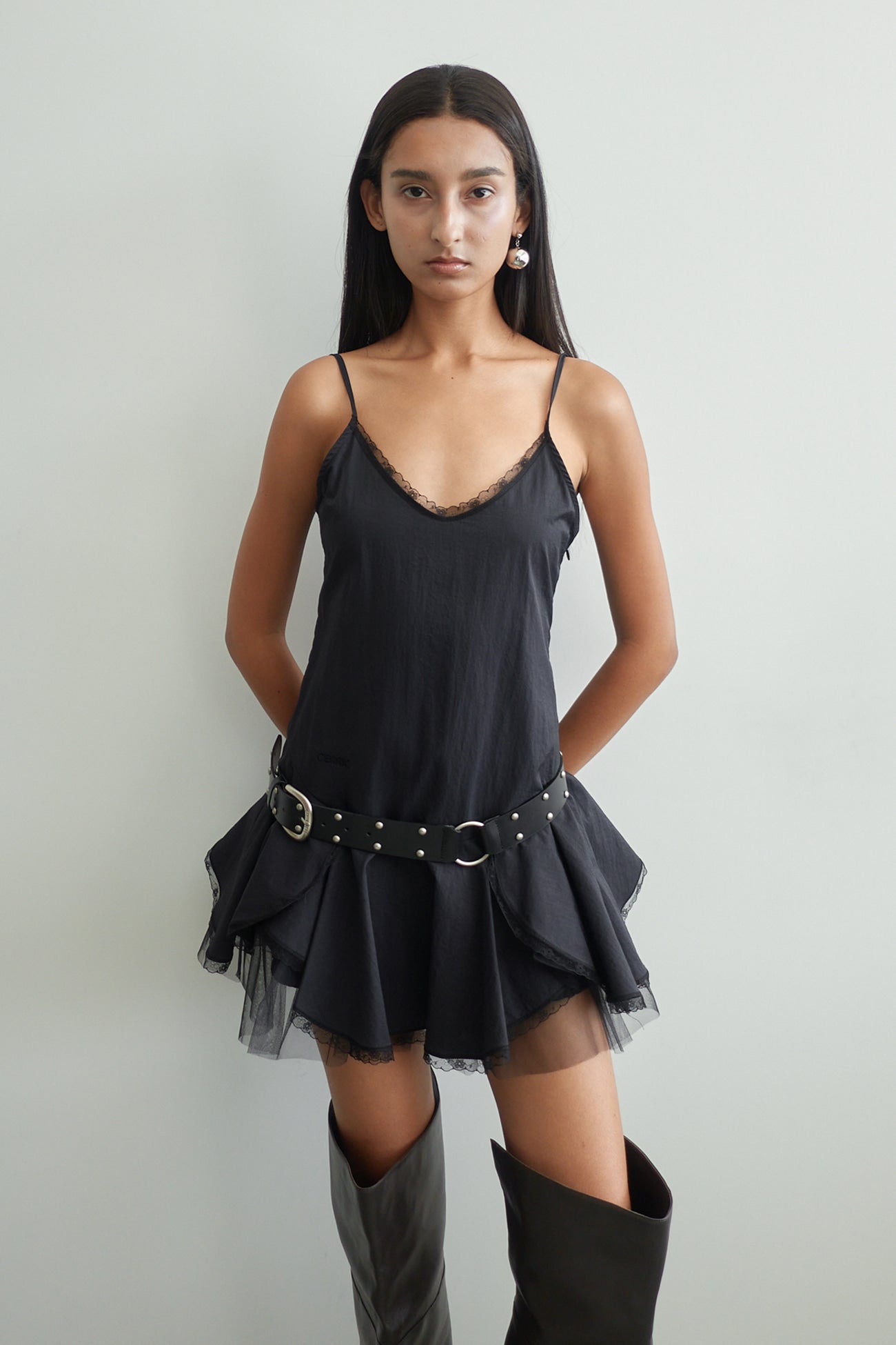 Lace Frill Dress / Black