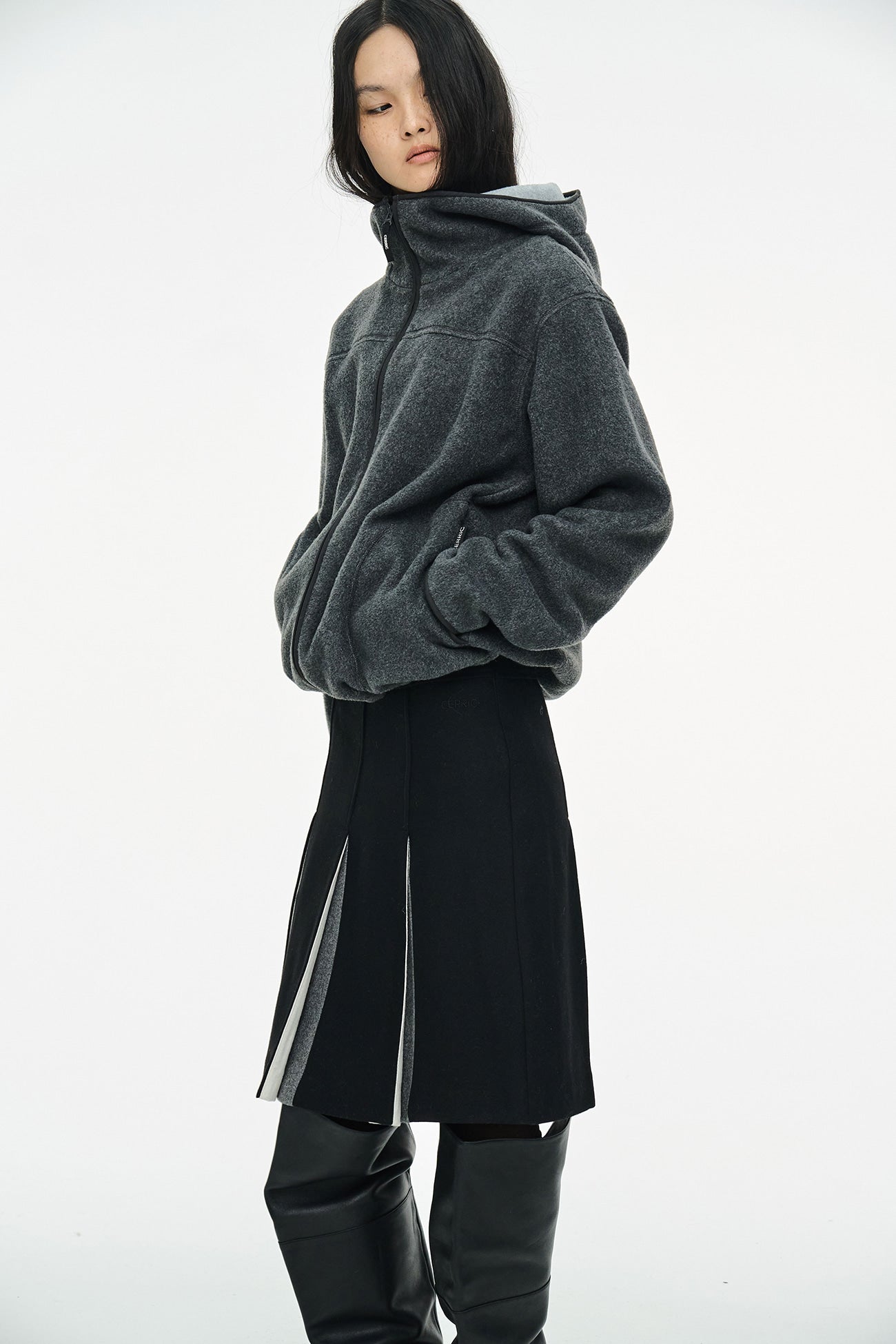 FLEECE HOODED ZIP UP / CHARCOAL
