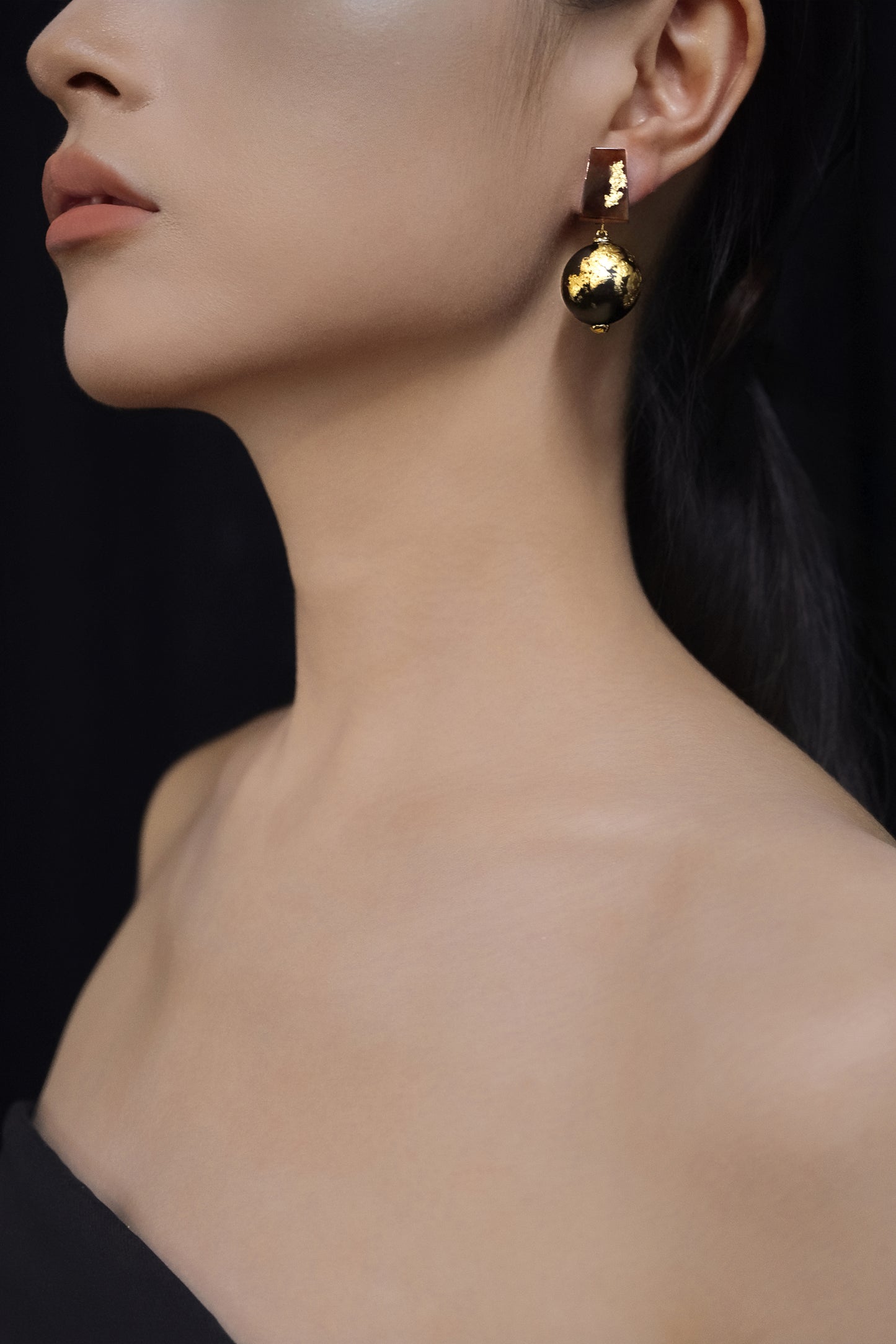 Li Realm Lacquered Gold Snow Earring Amber Ebony Lacquer Gold Leaf Spherical