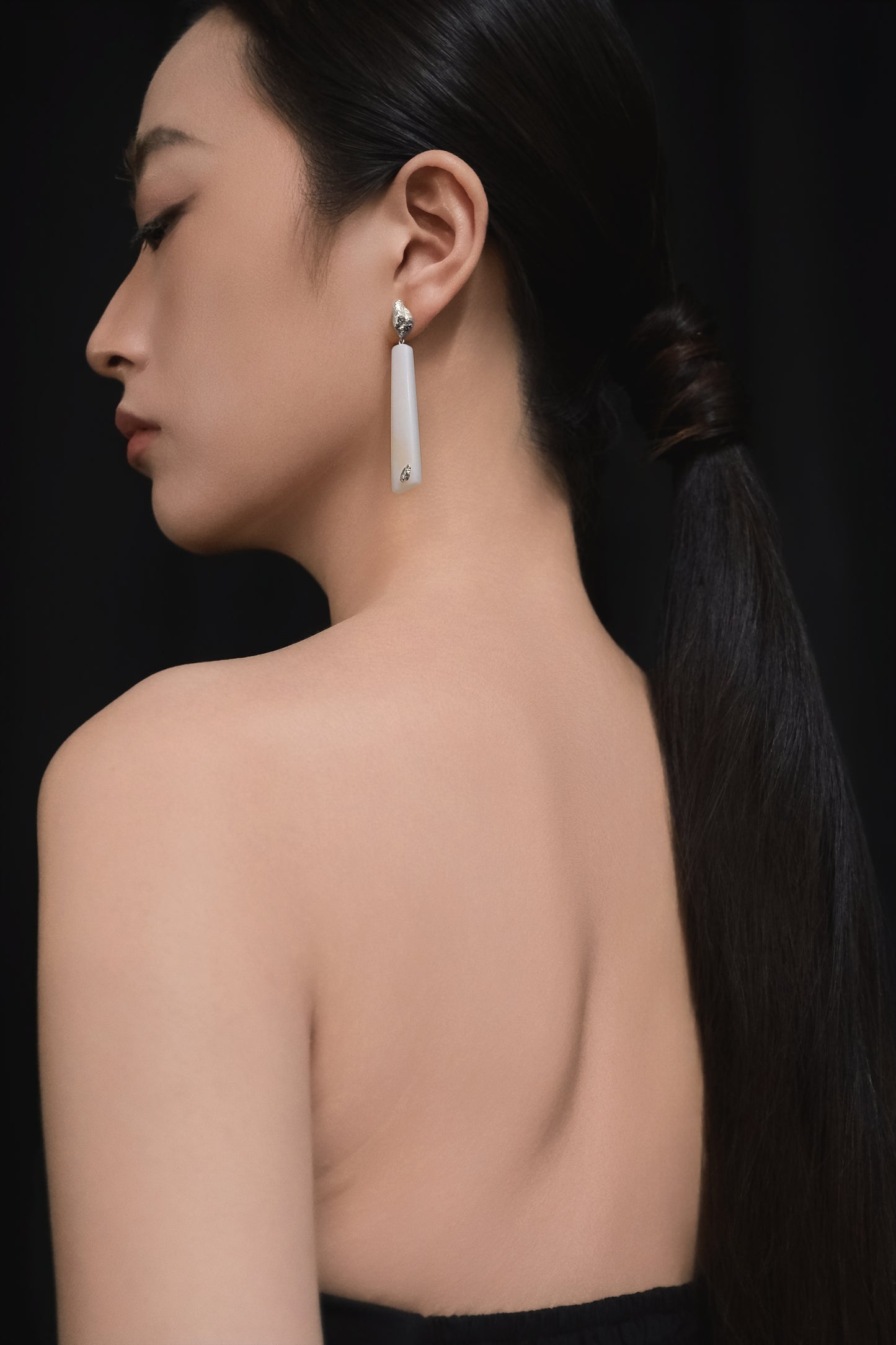 Li Realm Cloud Stream Plain White Glaze Ox Bone Earring Silver