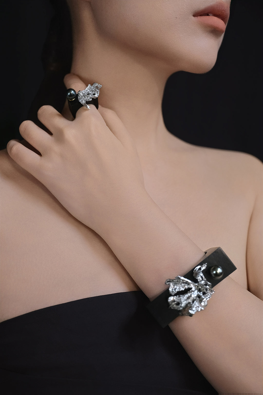 Ember Wing Rebirth Tahitian Pearl Ebony Ring Silver