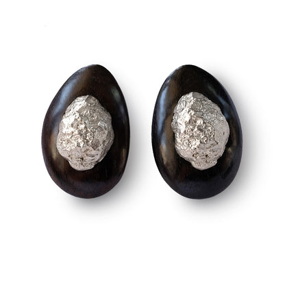 Frozen Time Cocoon Whisper Ebony Ear Stud Silver