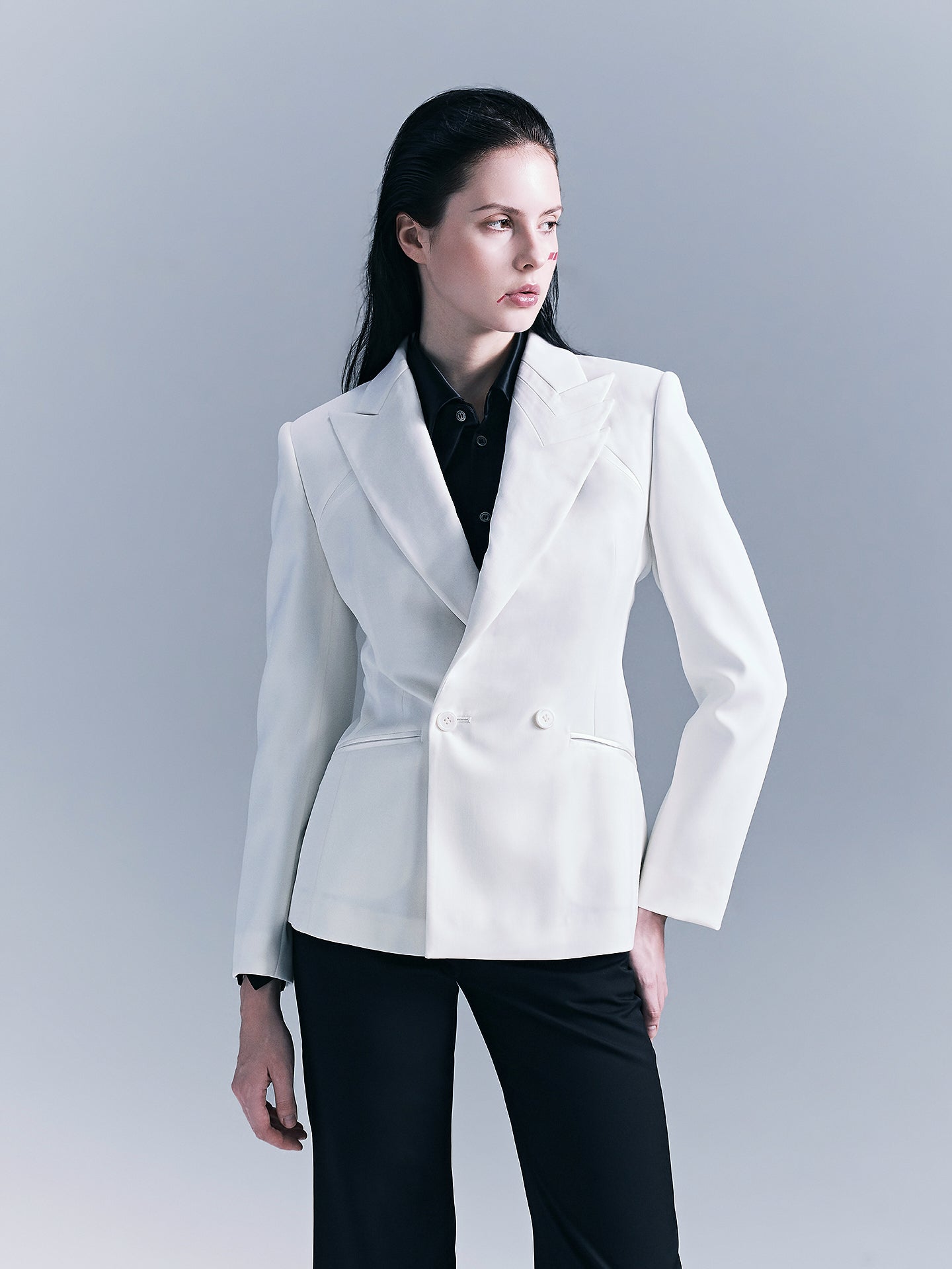 Dragon Skeleton Women's Suit (White)