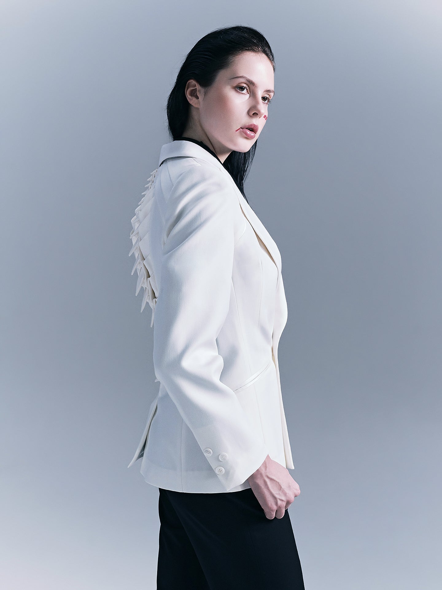 Dragon Skeleton Women's Suit (White)