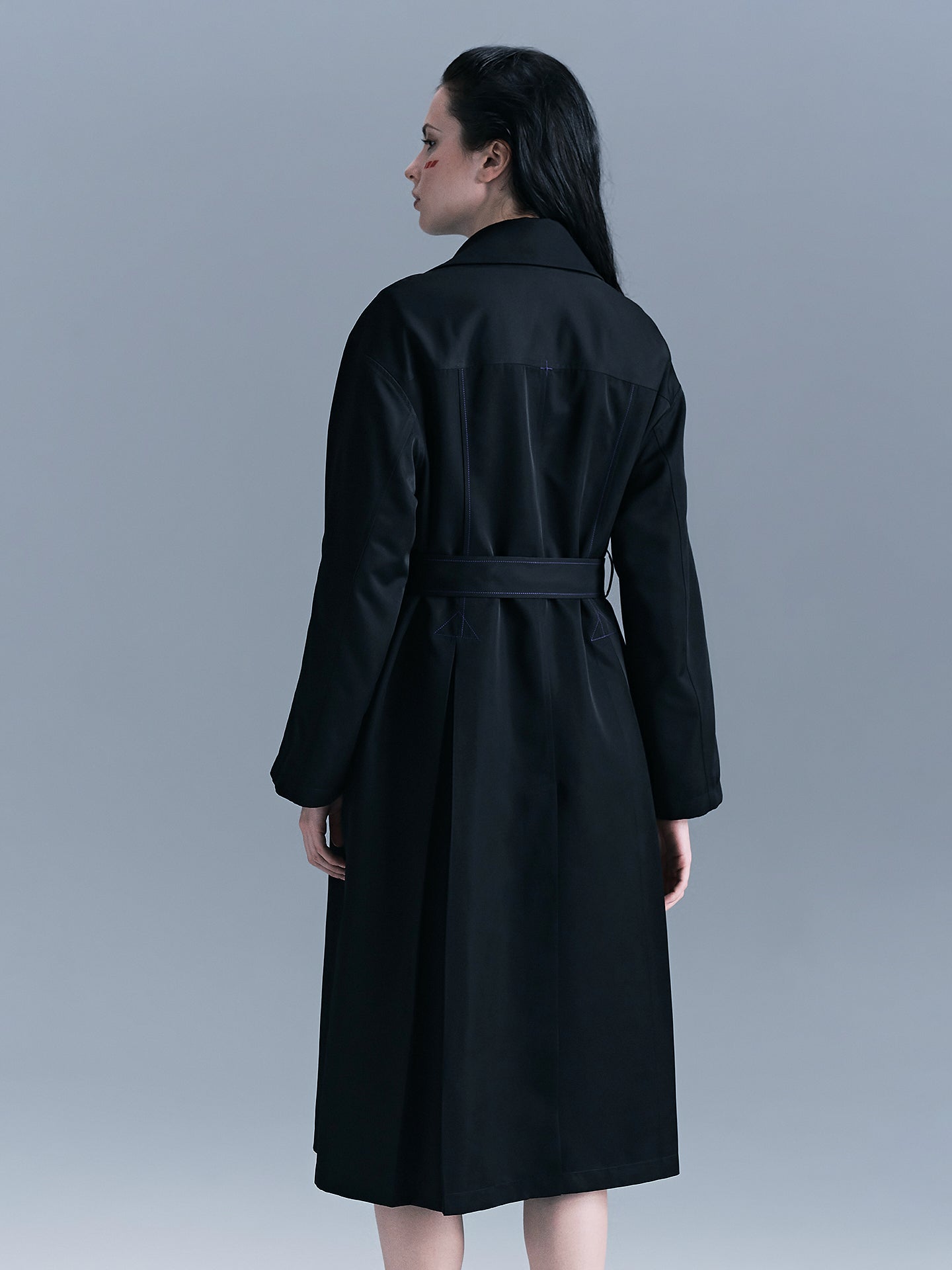 Hydrangea-patterned trench coat