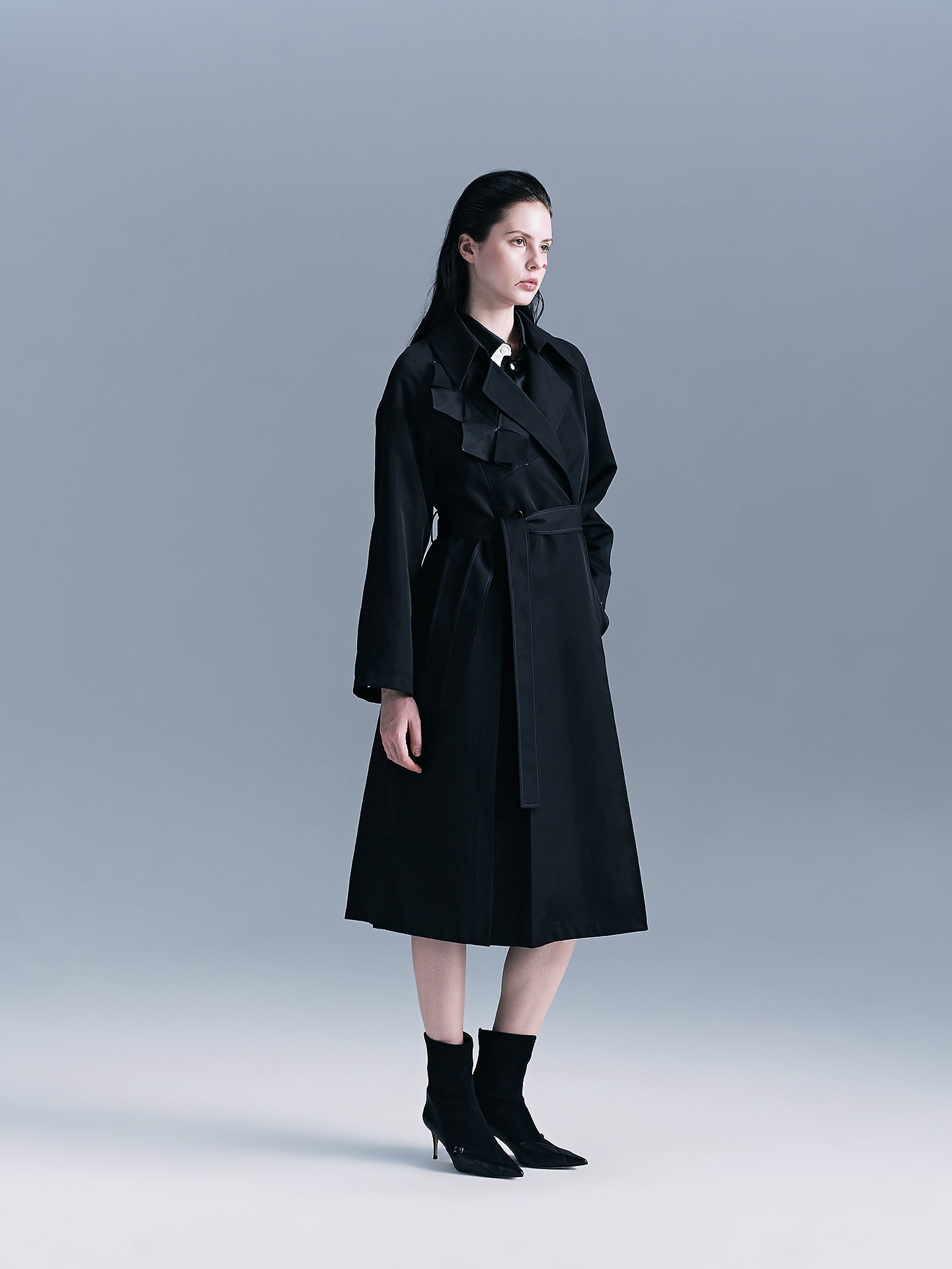 Hydrangea-patterned trench coat