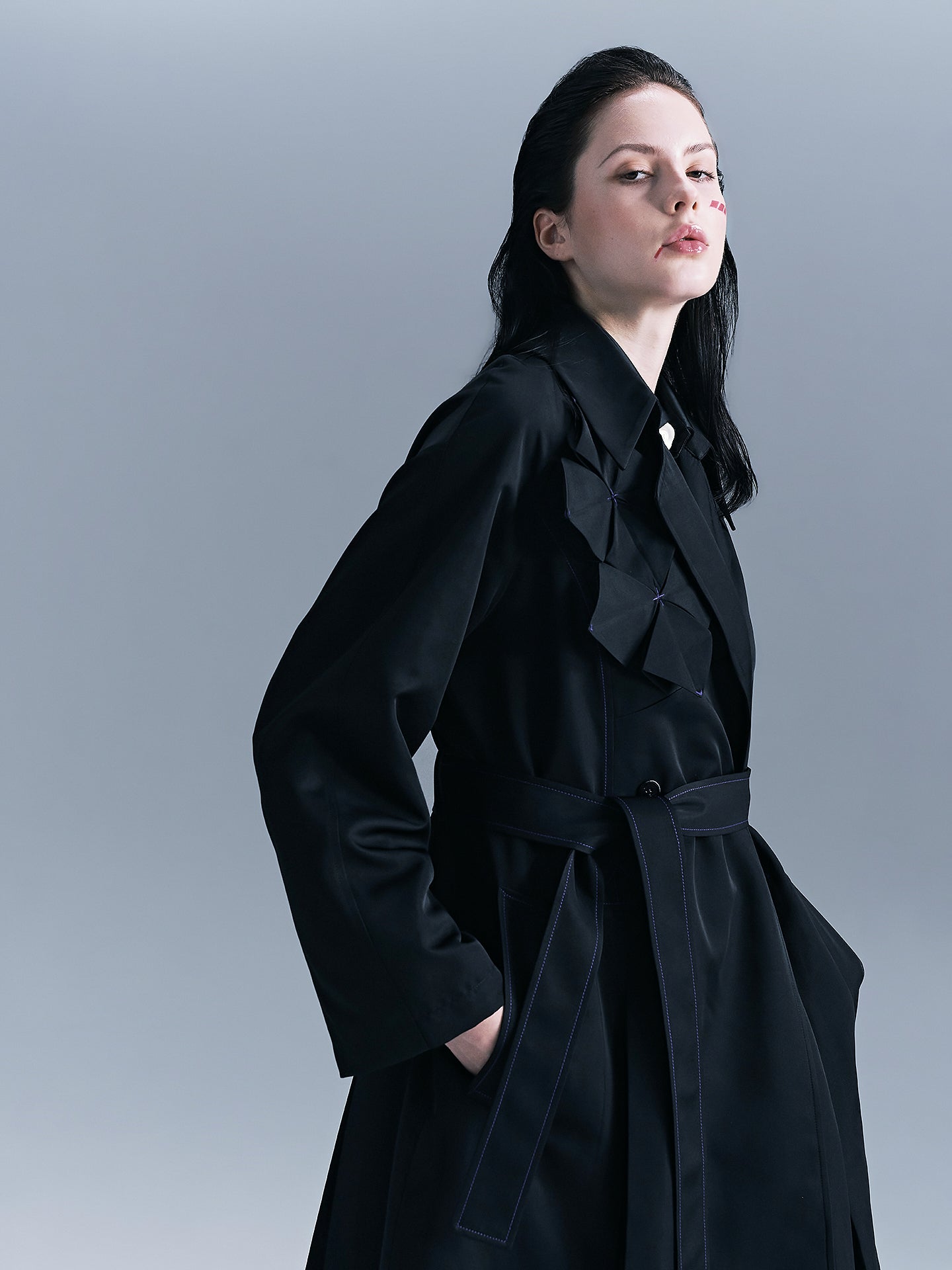 Hydrangea-patterned trench coat