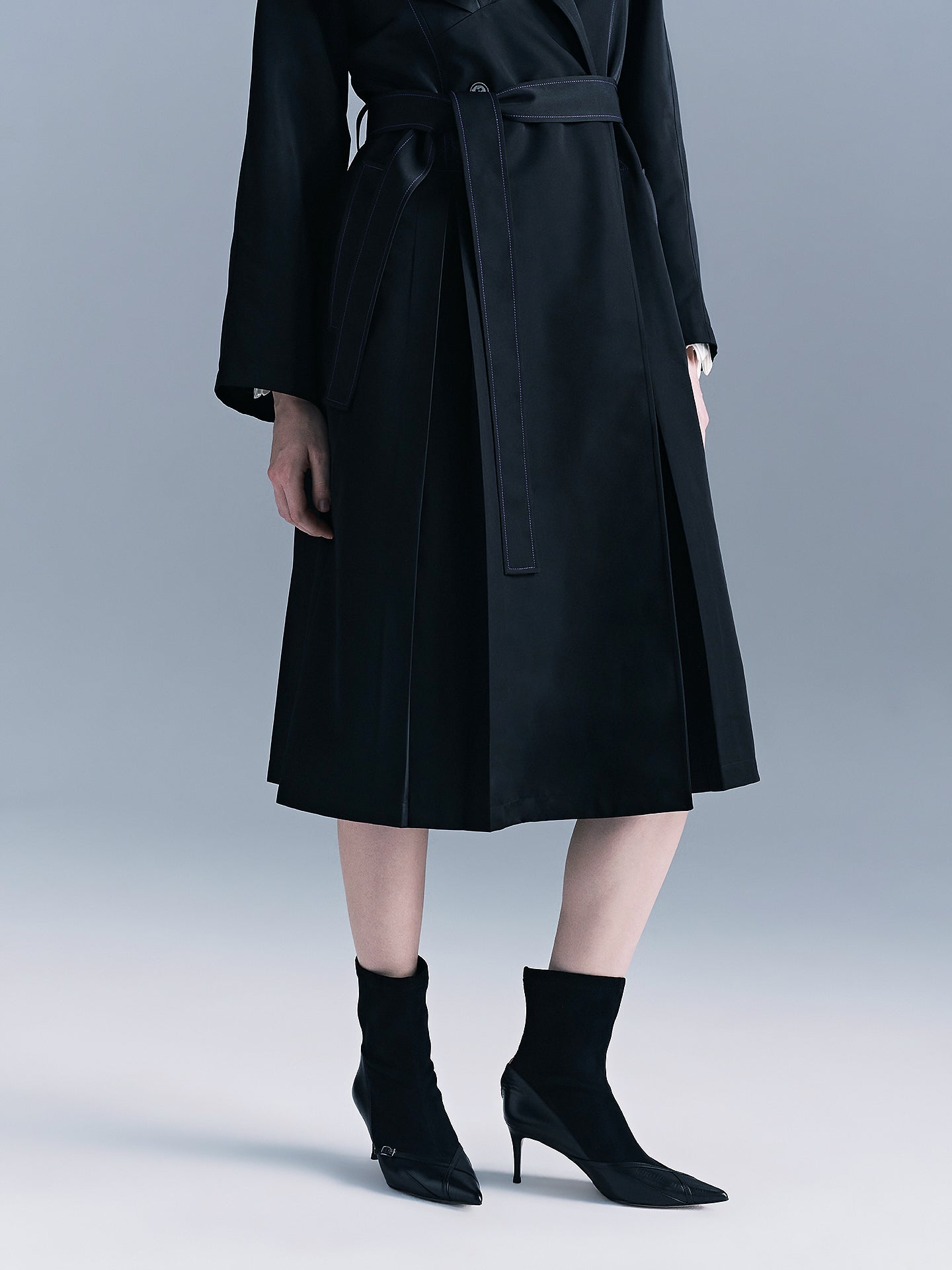 Hydrangea-patterned trench coat