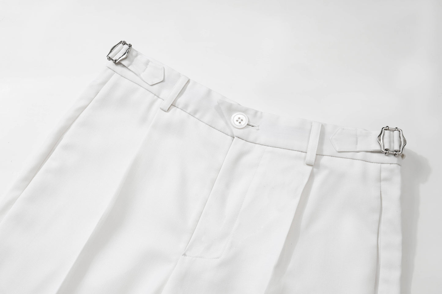 Straight-leg trousers