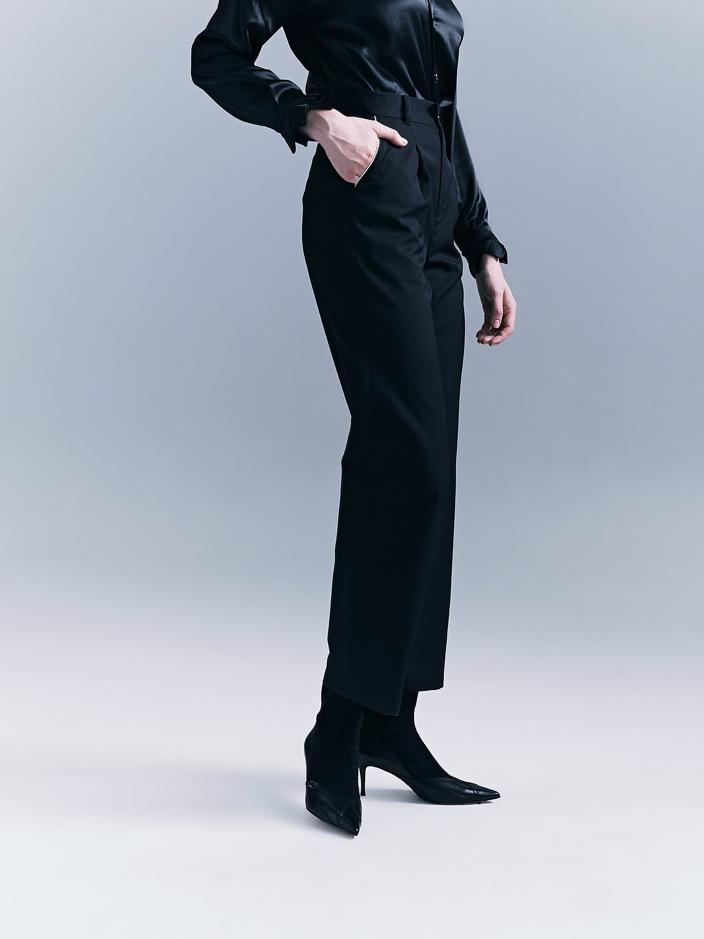 Pocketed White-Edged Women's Trousers