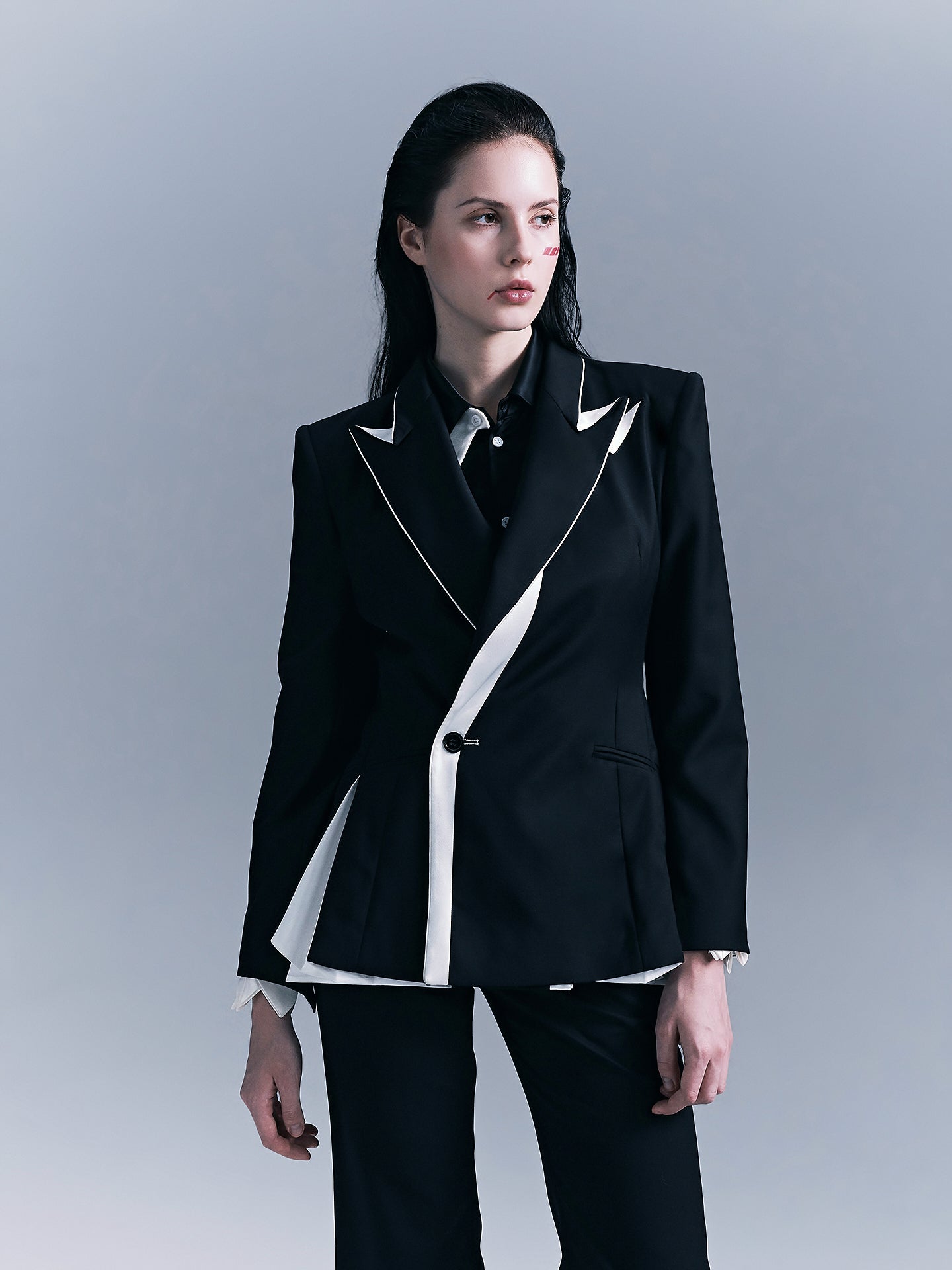 Origami Notched Lapel Women's suit