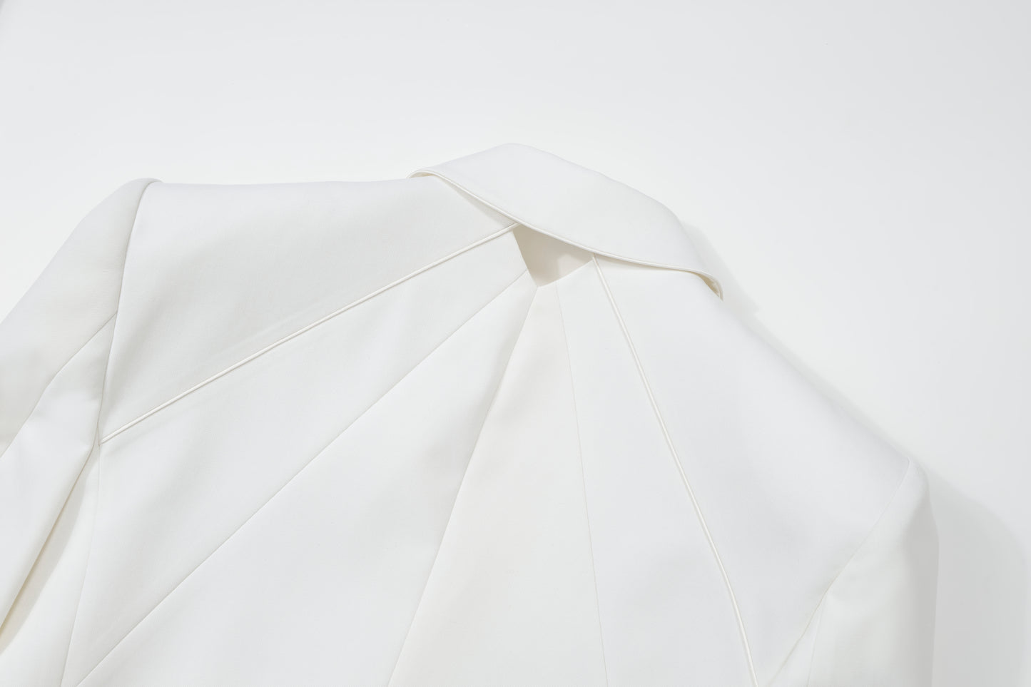 Origami Notched Lapel Men's suit (White)