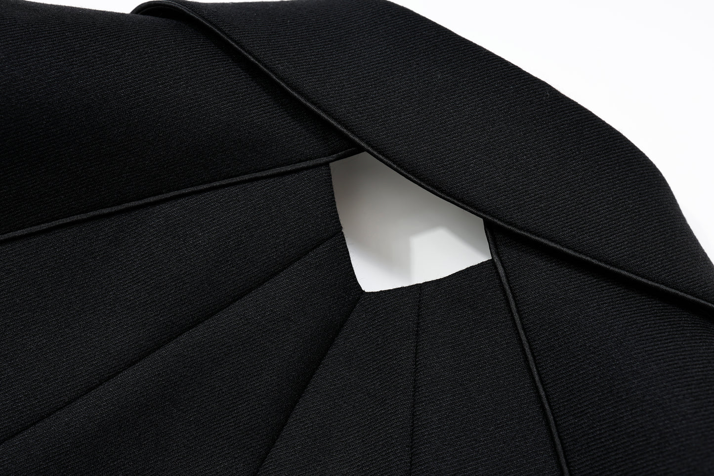 Origami Notched Lapel Men's suit (Black)