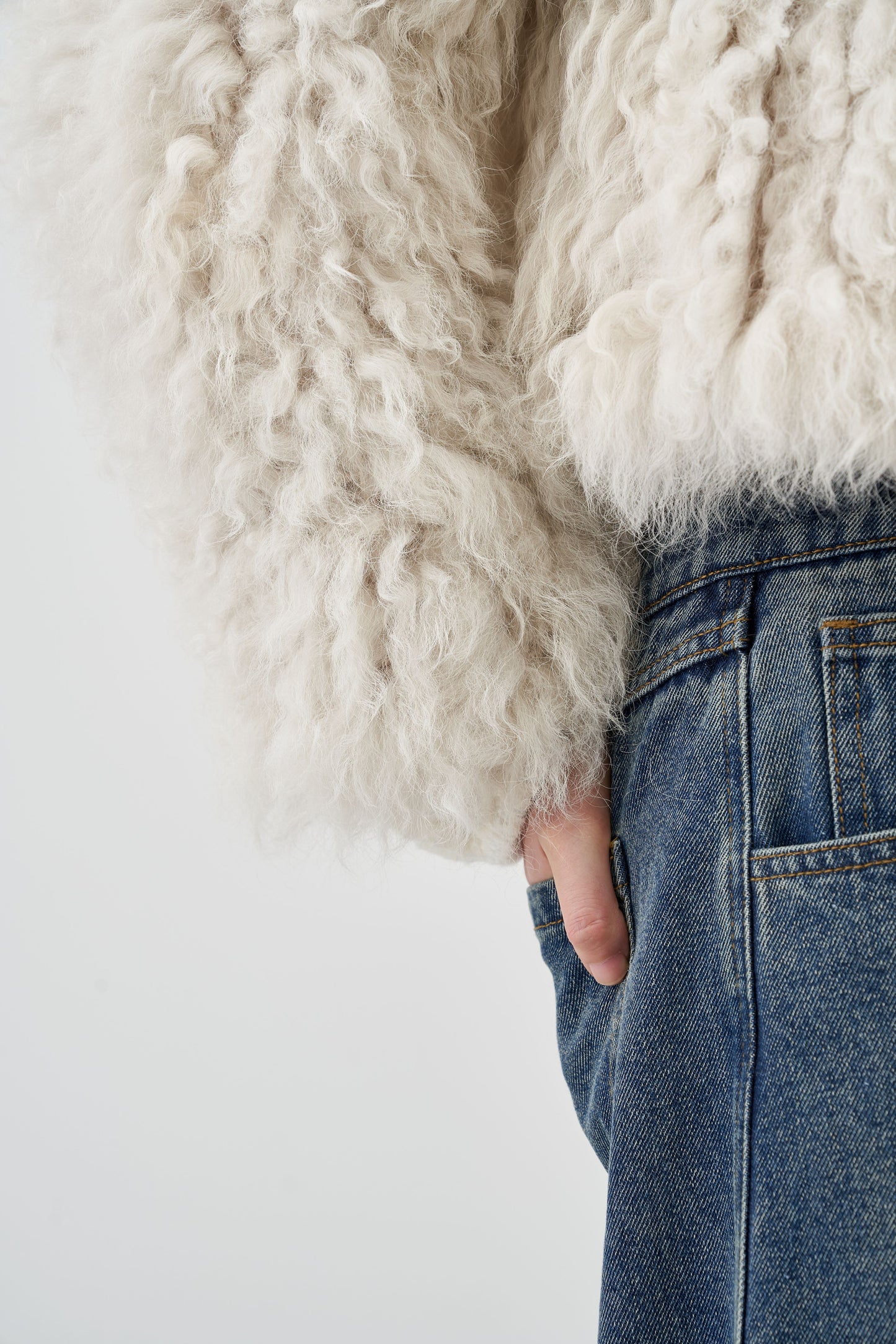 Small V-Neck Wool Fur High-Waisted Coat