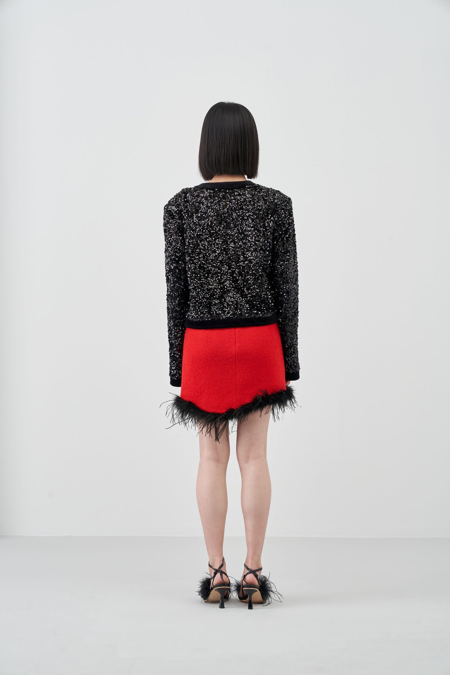 Curved Ostrich Hair Woolen Short Skirt