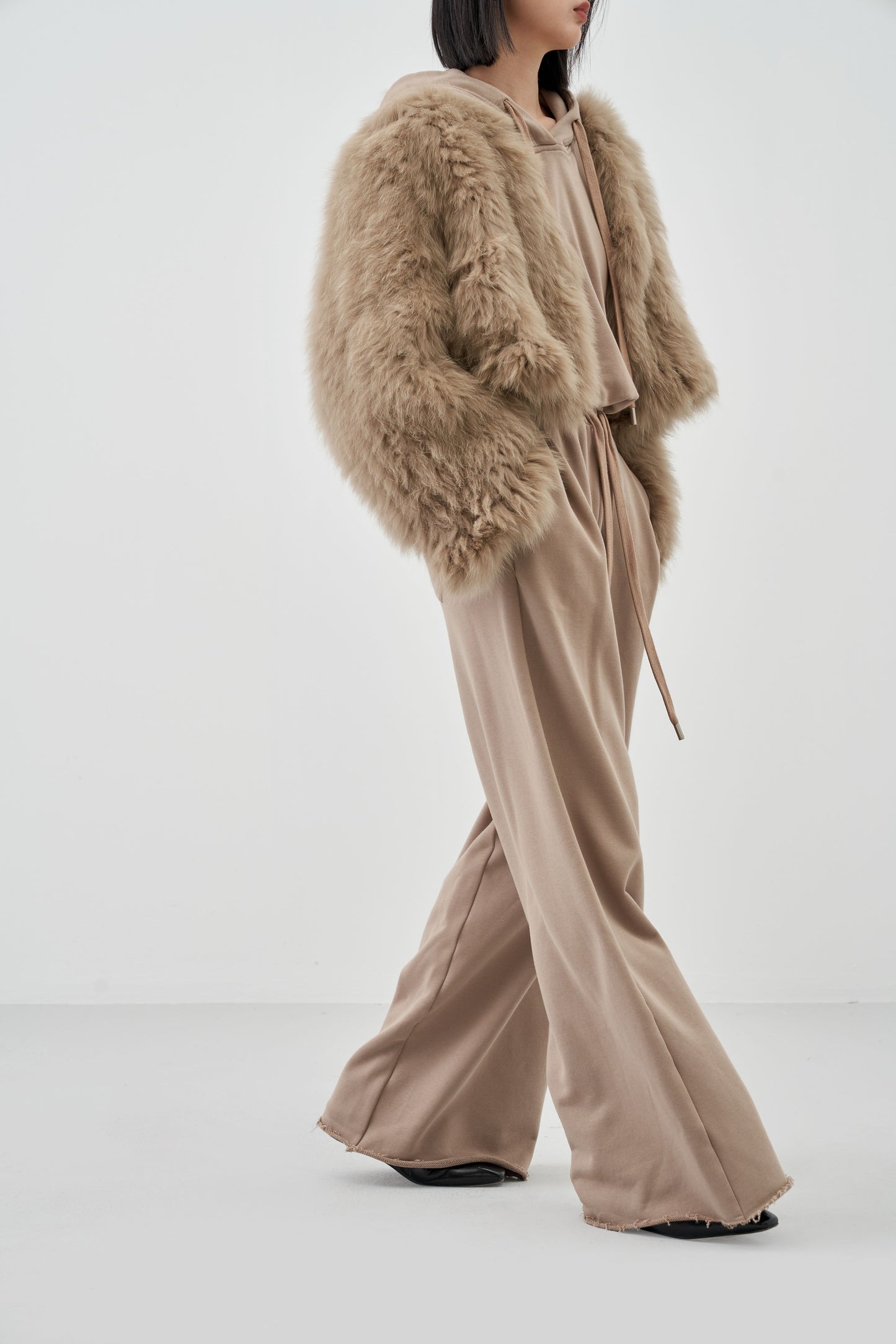 Loose V-Neck Fox Fur Short High-Waisted Coat