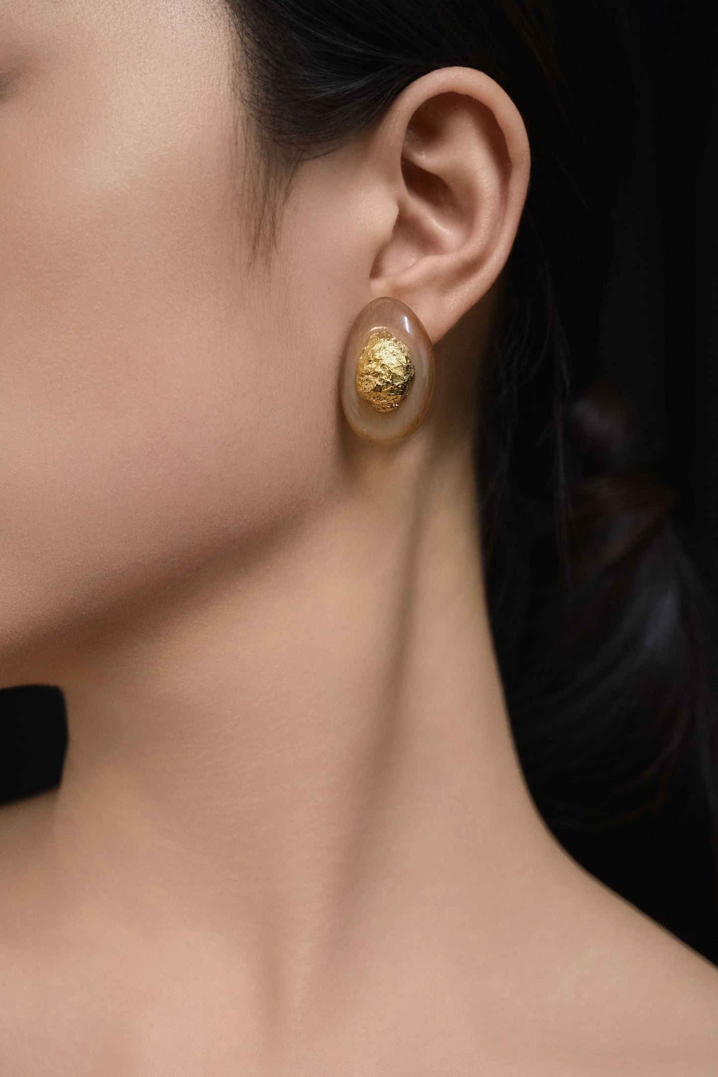 Frozen Time Cocoon Whisper Horn Ear Stud