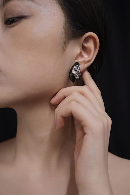 Spirit Wing Floating Shadow Small Ear Stud Ebony Silver