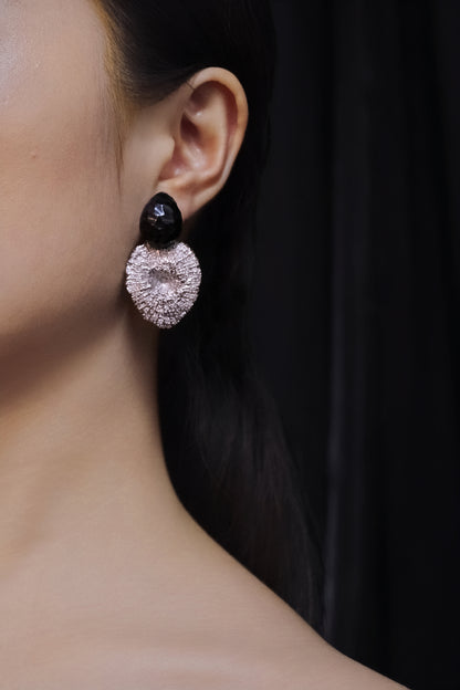 Li Realm Gilded Heart Kiss Earring Ebony Silver Palladium Plated