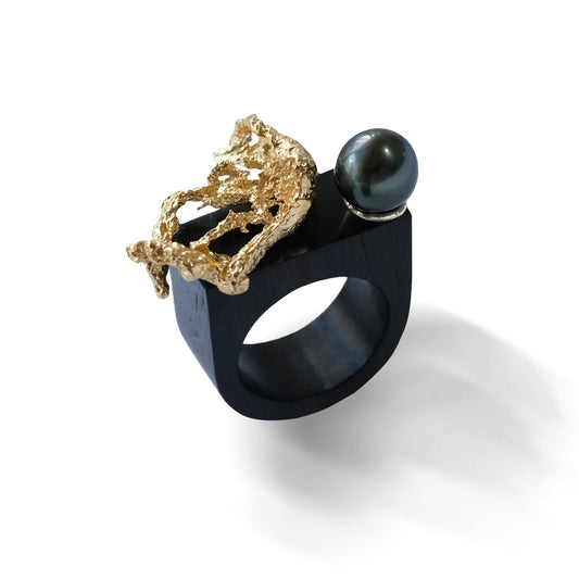 Ember Wing Rebirth Tahitian Pearl Ebony Ring Gold