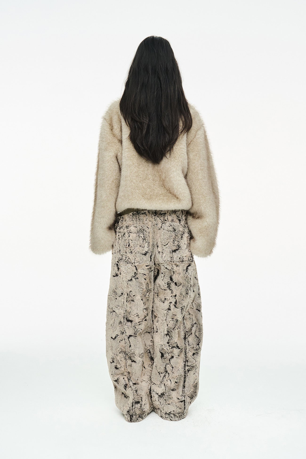 SHEARED FUR WIDE PANTS / BEIGE