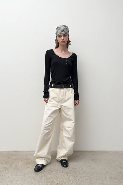 CURVED STURDY TROUSERS