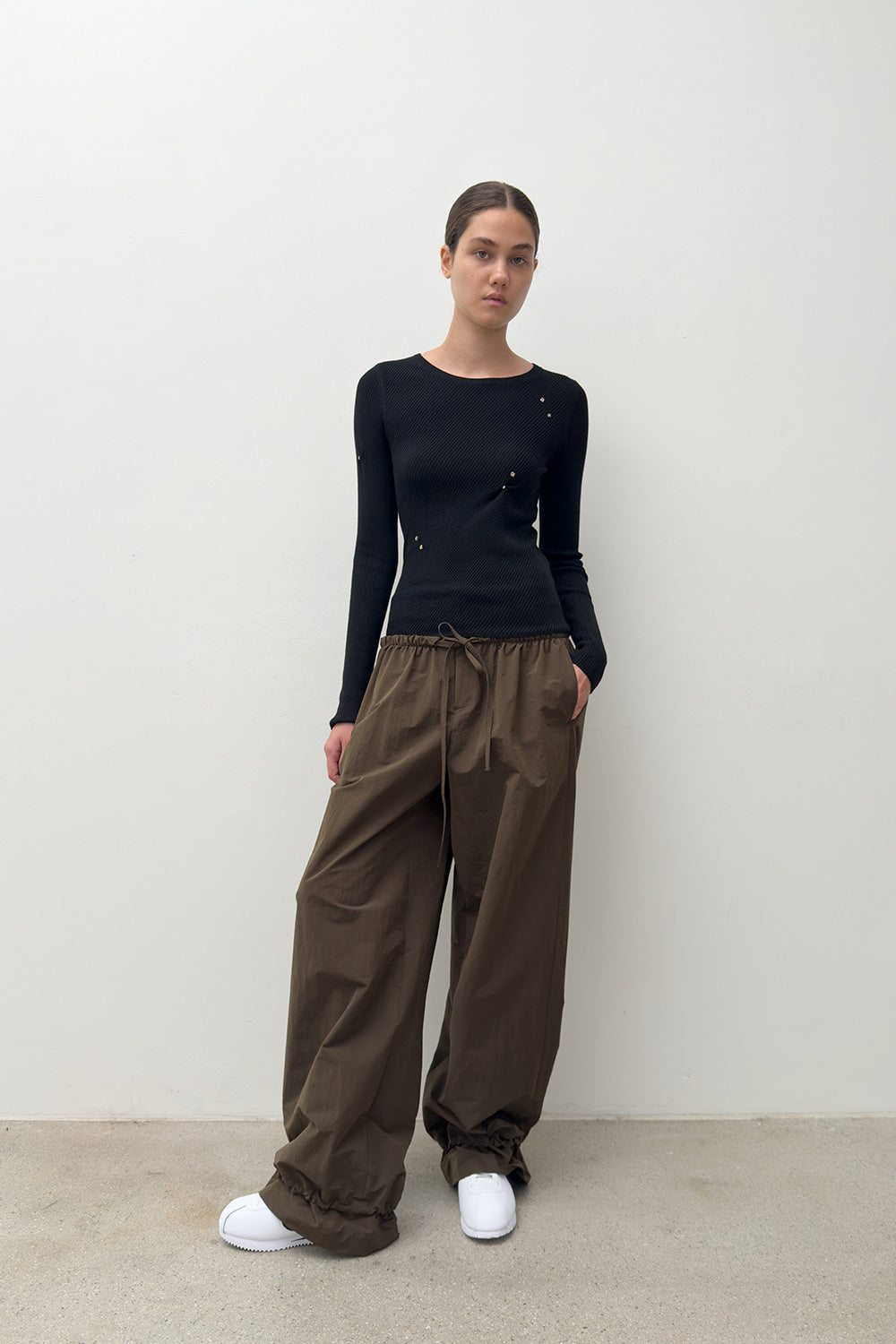 SLIM RIBBED SNAP KNIT BLACK