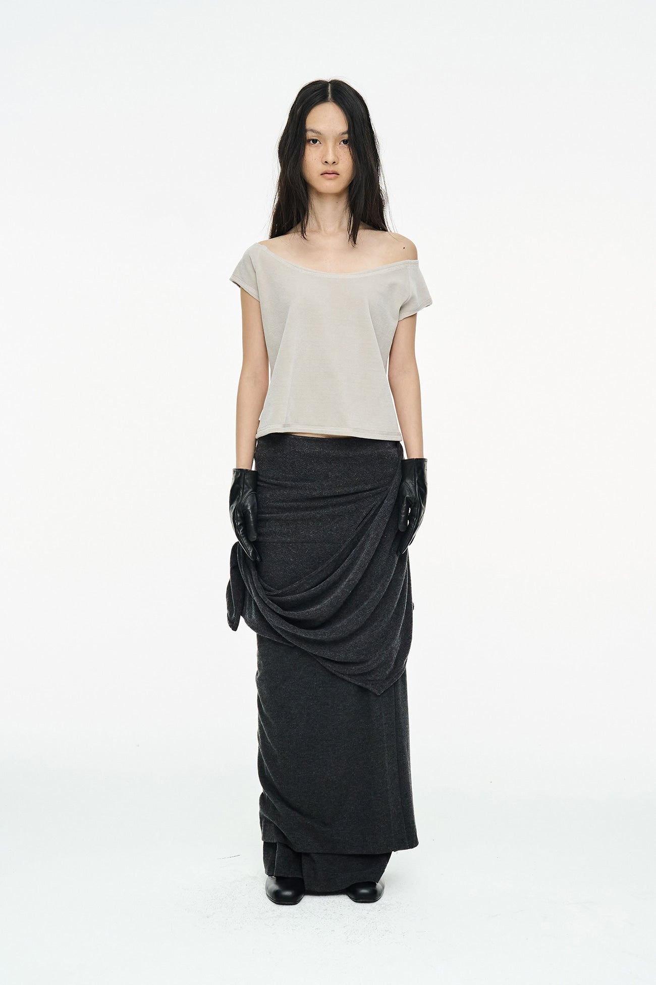 DRAPE LONG SKIRT / CHARCOAL