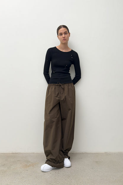 SLIM RIBBED SNAP KNIT BLACK