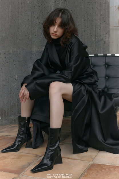 ODE TO THE TURBID OCEAN Textured Ruffled Black Glossy 3D Cropped Jacket