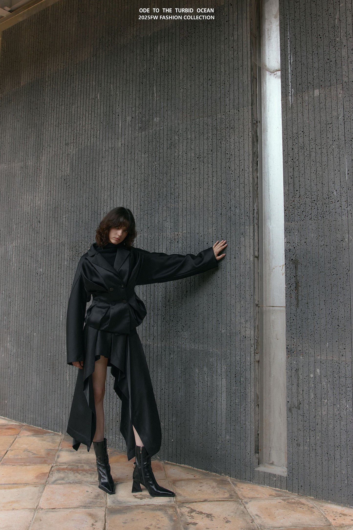 ODE TO THE TURBID OCEAN Textured Ruffled Black Glossy 3D Cropped Jacket