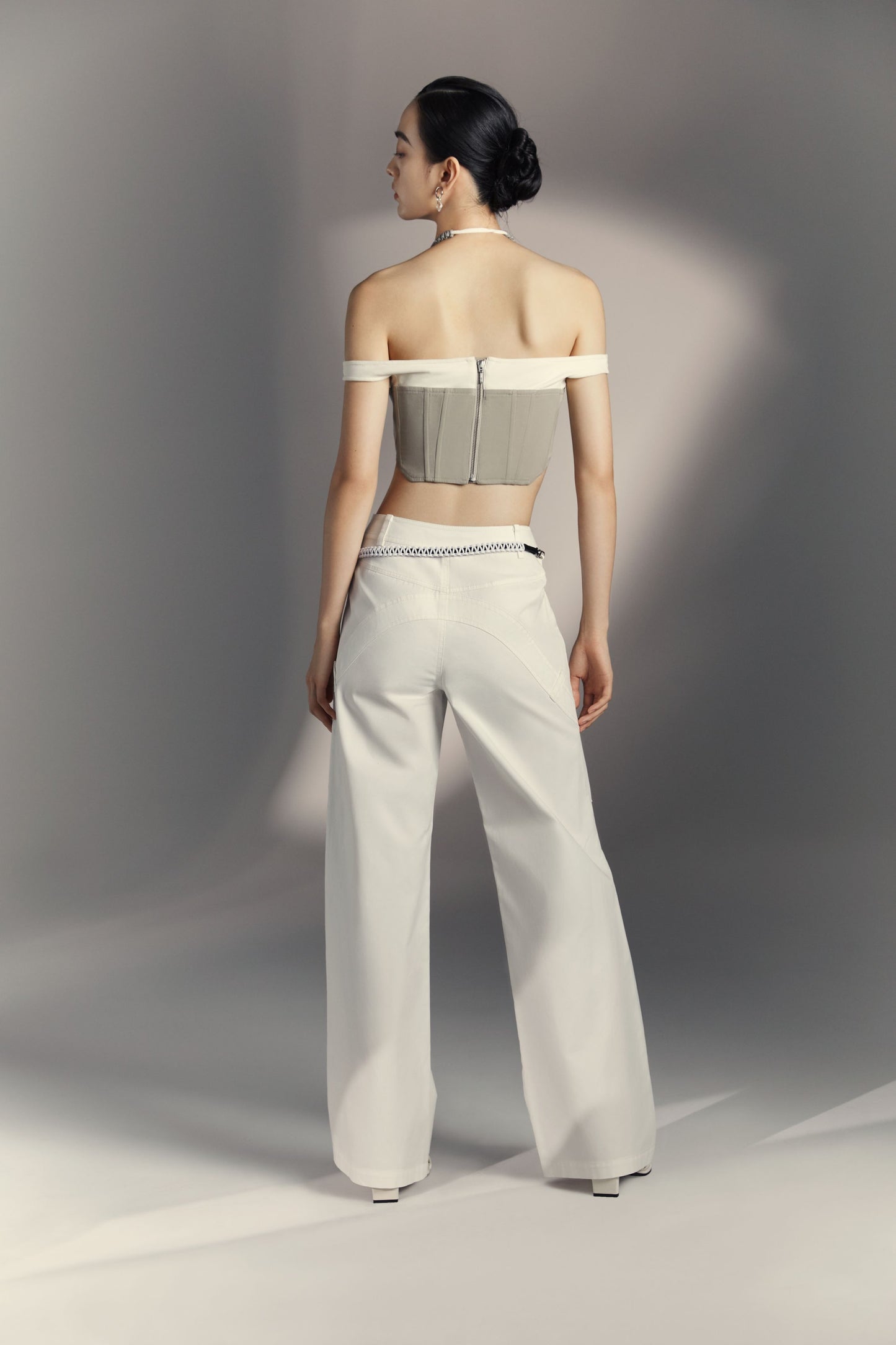 Wide Leg Pants With Reverse Waist And Three-dimensional Pockets