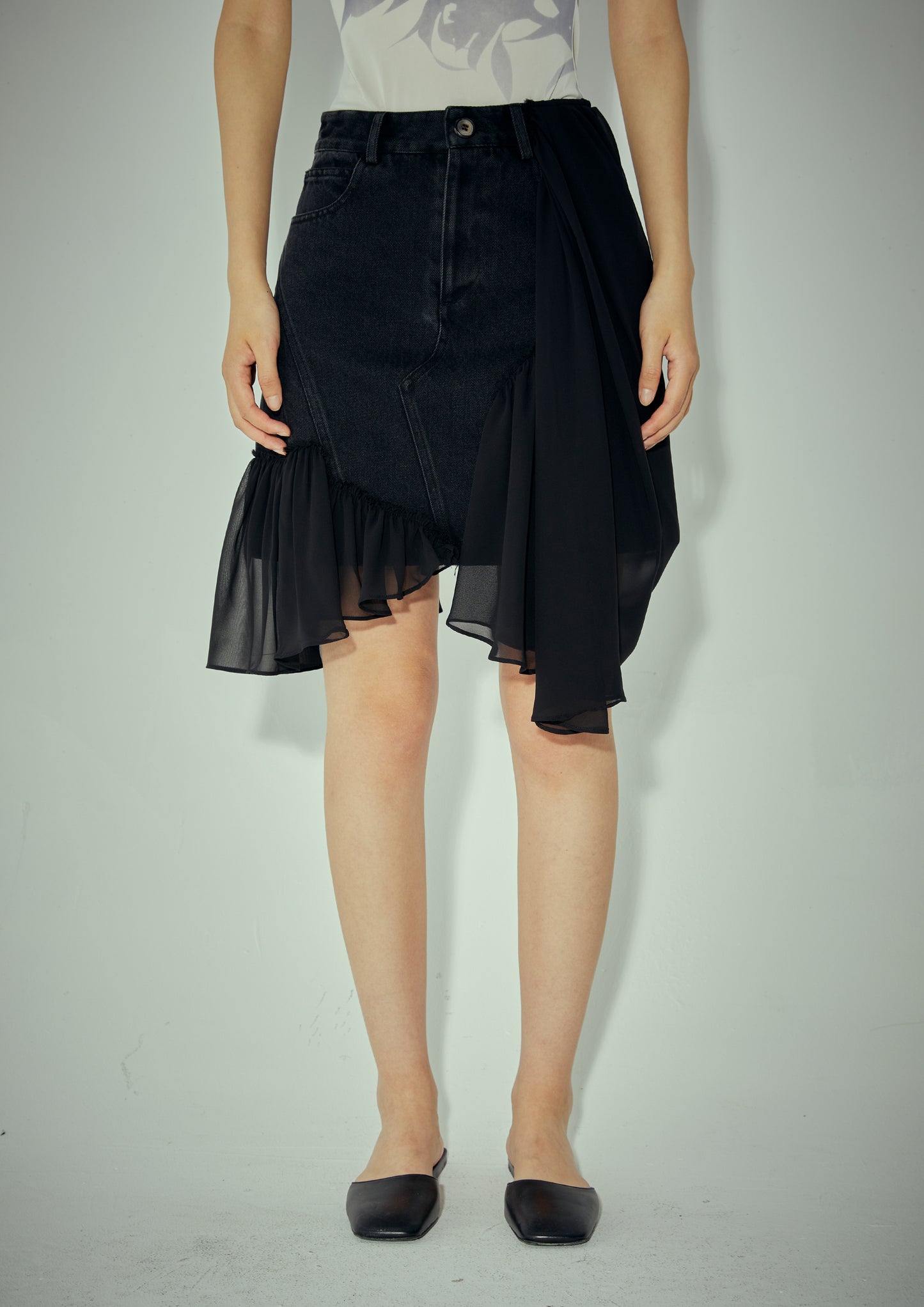 Knee-length Hollow Pleated Skirt
